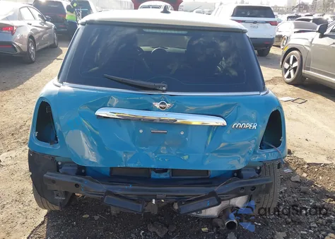 2009 Mini Cooper from USA, damaged, VIN WMWMF33559TW79457